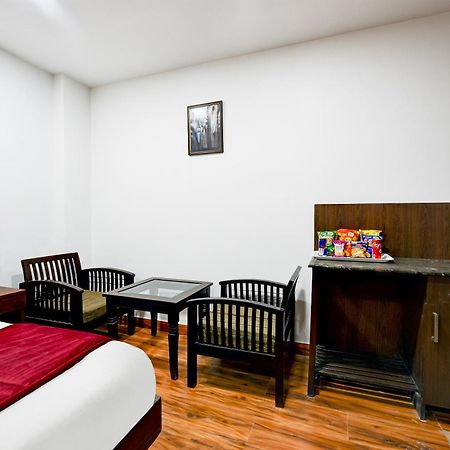 Staybook South Delhi Neu-Delhi Exterior foto