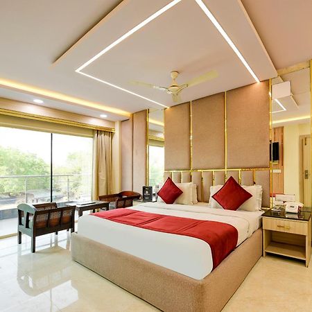 Staybook South Delhi Neu-Delhi Exterior foto