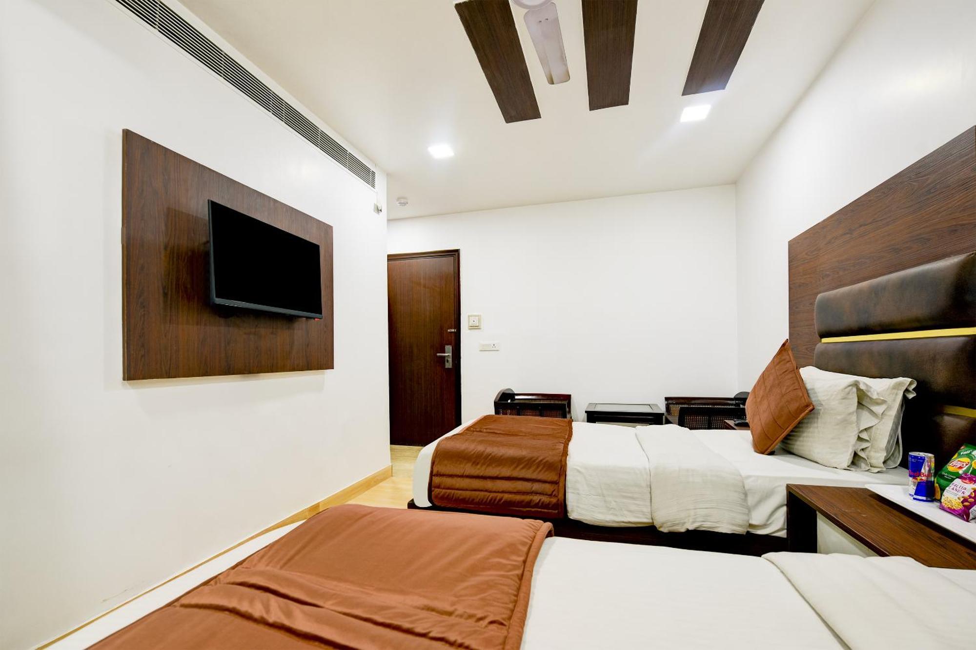 Staybook South Delhi Neu-Delhi Exterior foto