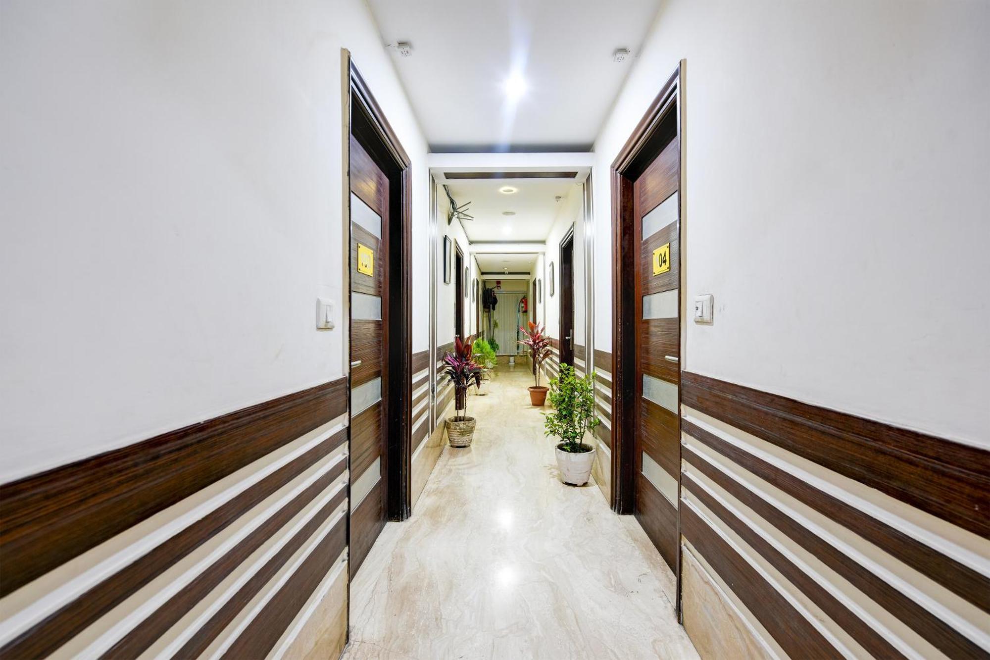 Staybook South Delhi Neu-Delhi Exterior foto