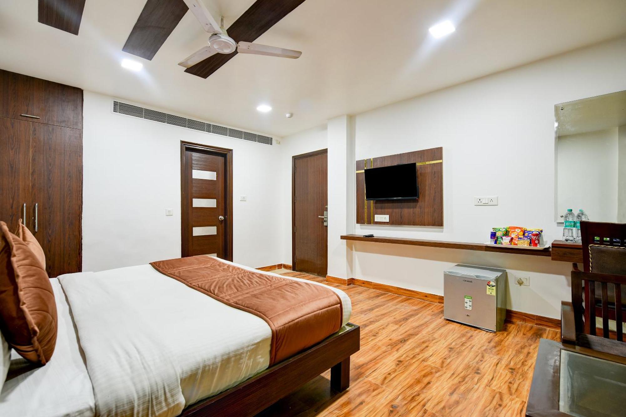 Staybook South Delhi Neu-Delhi Exterior foto