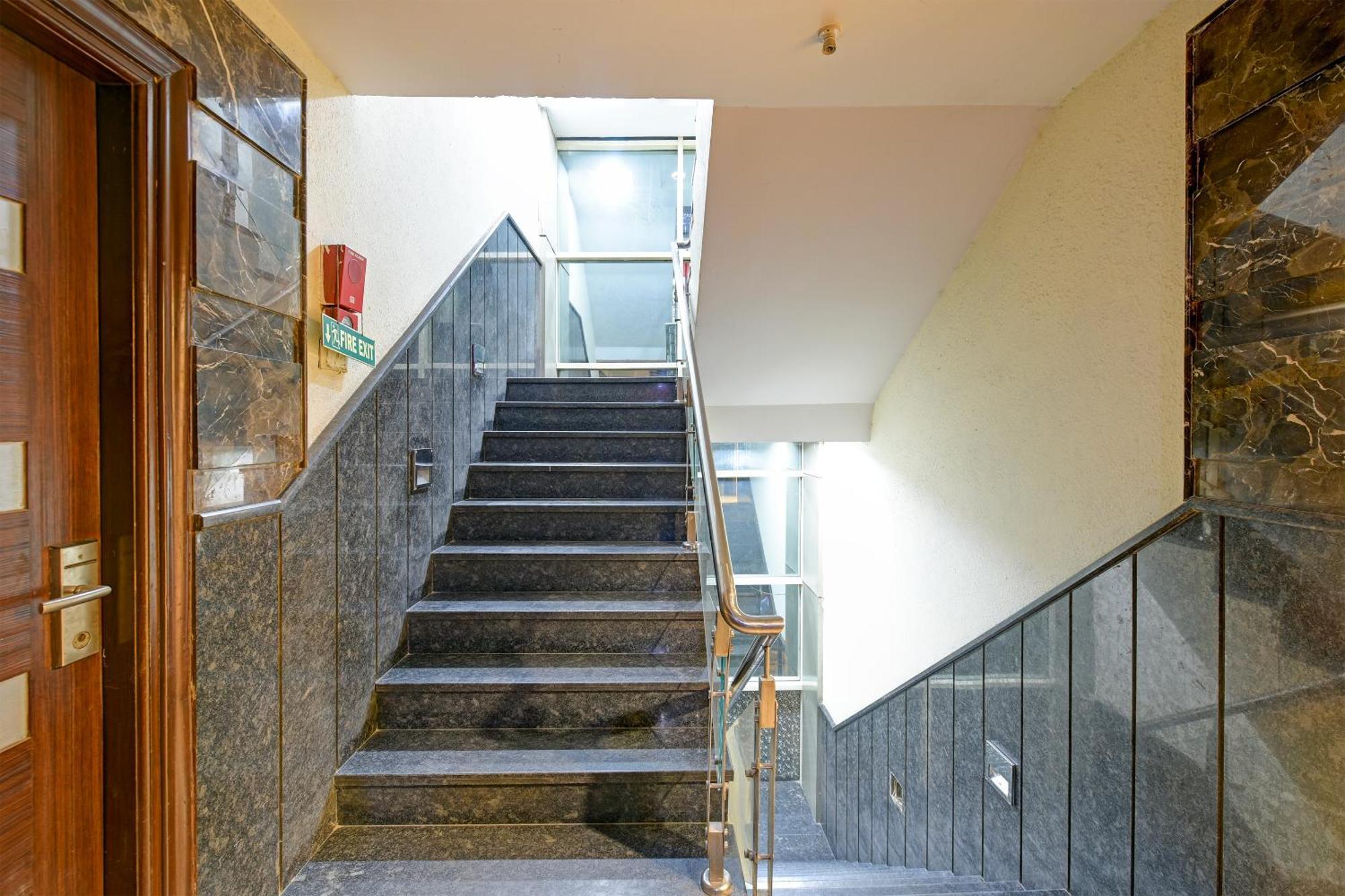 Staybook South Delhi Neu-Delhi Exterior foto