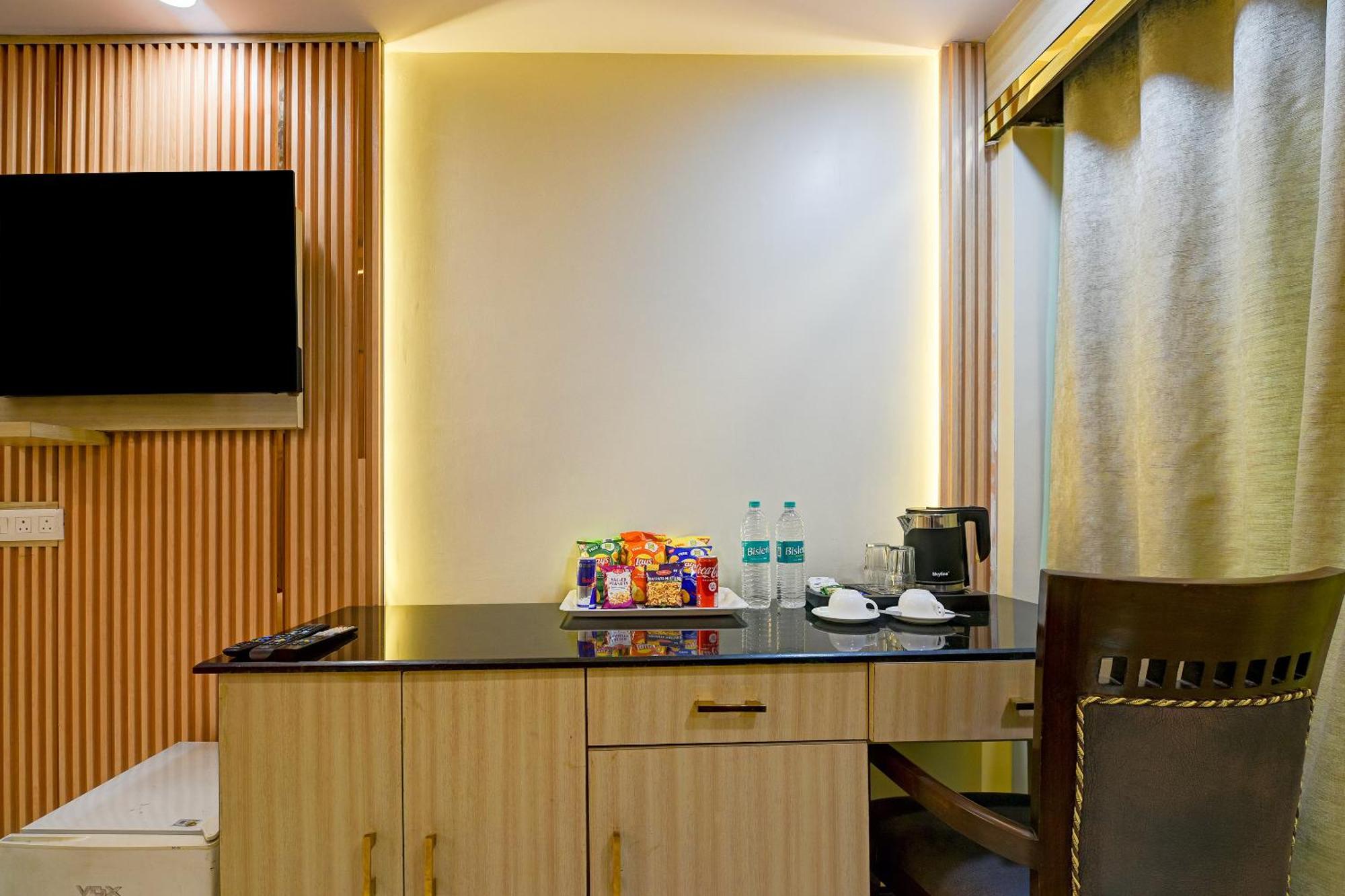 Staybook South Delhi Neu-Delhi Exterior foto