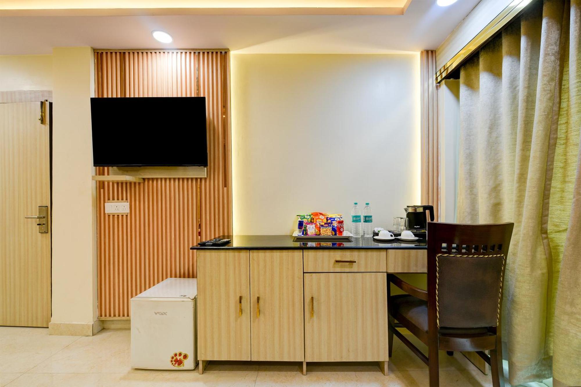 Staybook South Delhi Neu-Delhi Exterior foto